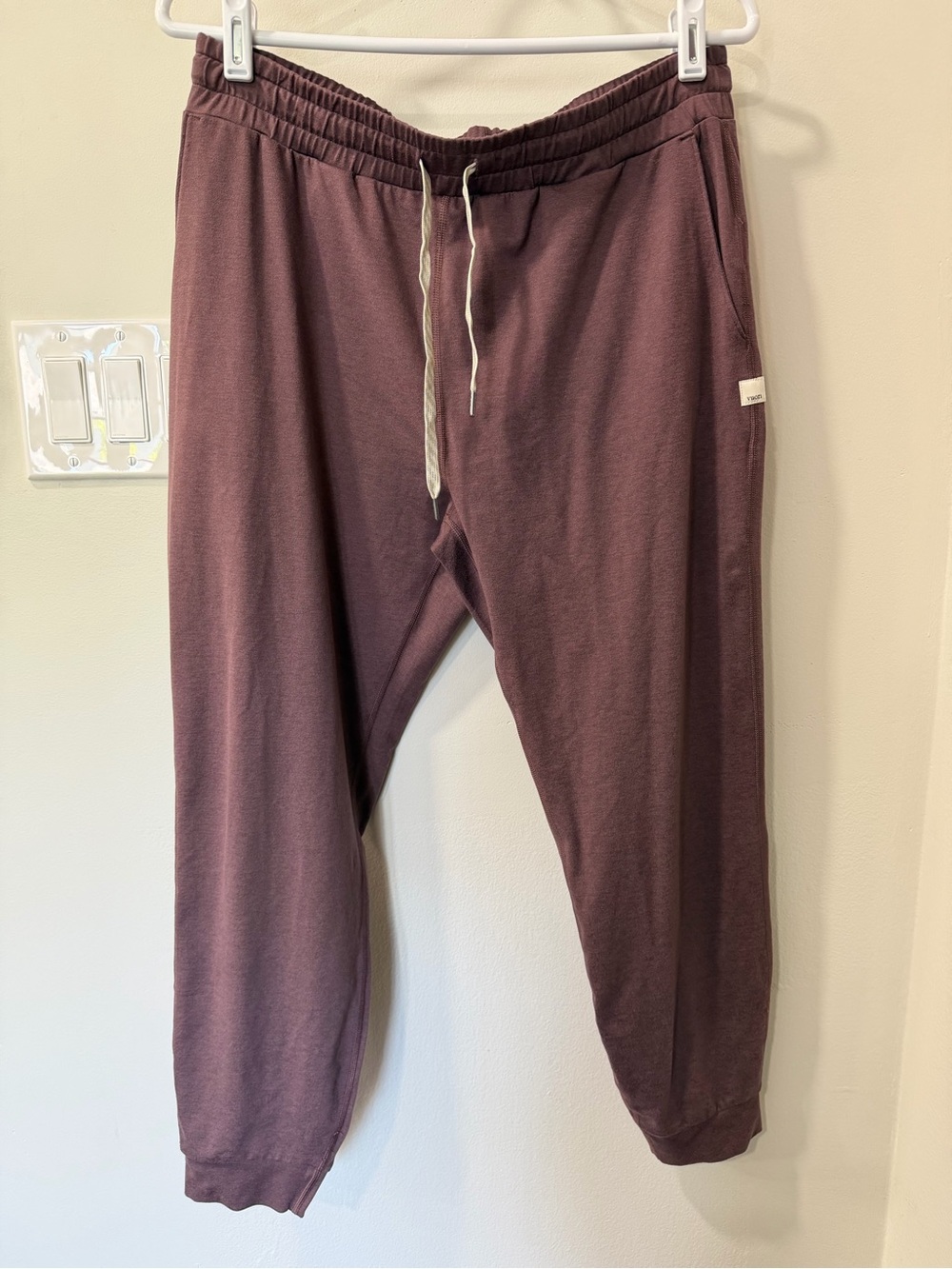 • Vuori x Barry’s Performance Jogger •